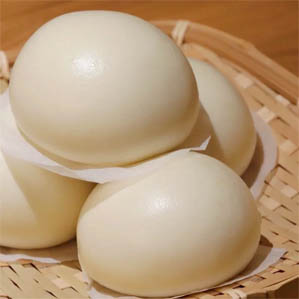 Traditional big steamed bun 3.jpg